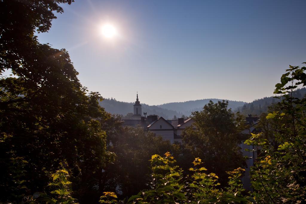 Urocza Art Pensjonat Krynica Zdroj Buitenkant foto